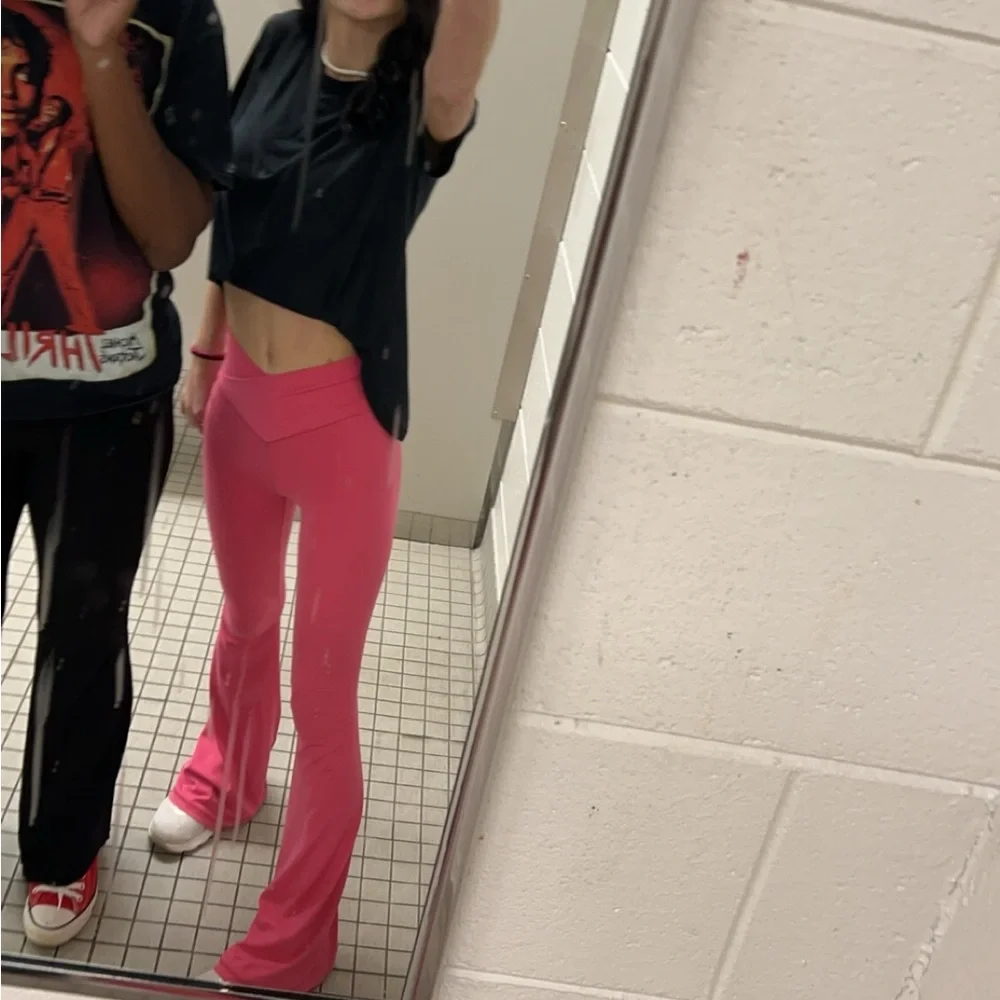 Pink Aerie Flare Leggings - Picture 1 of 1